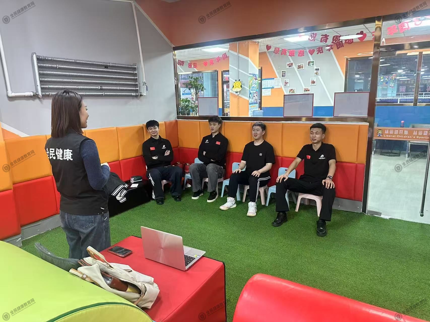 立博乐运动体能中心.jpg